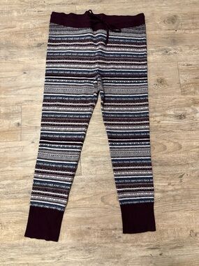 Maurices Burgundy and Gray Knit Leggings